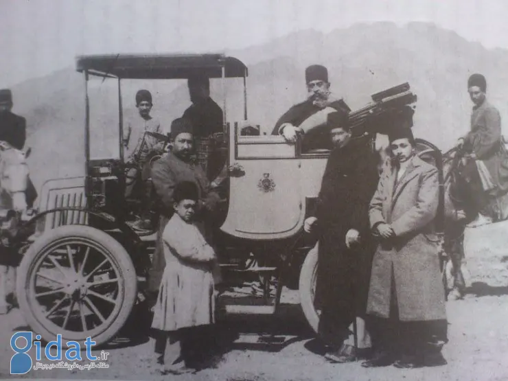 تصویر زیرزمینی اولین خودروی وارداتی به ایران