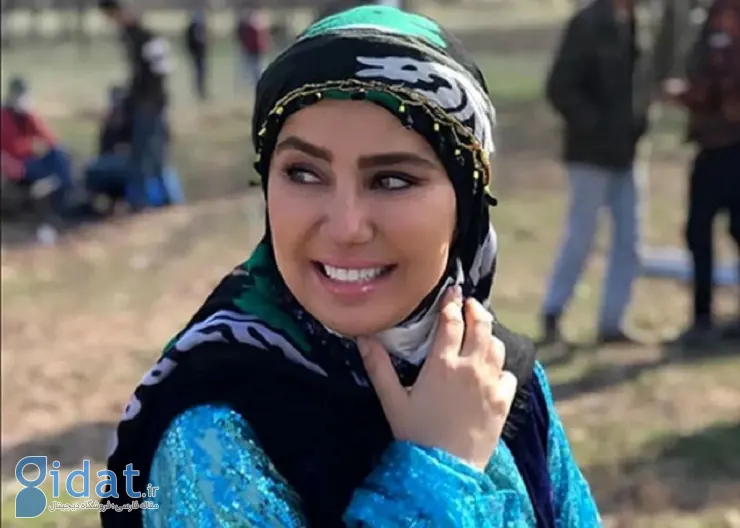 مرجان «نون خ» با ظاهری شاد و رنگارنگ توجه ها را به خود جلب می کرد