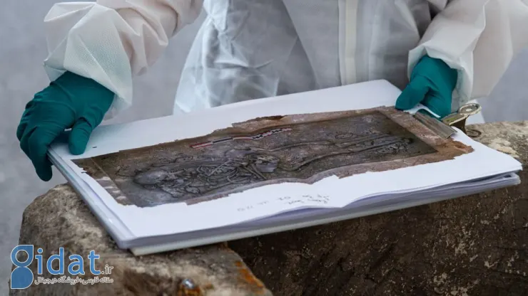 کشف گنج 1800 ساله در کنار جسد یک زن