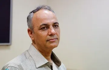 زیدآبادی: دولت در باتلاق پاستور غرق می شود