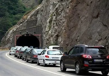 ترافیک سنگین، جاده‌های منتهی به شمال را مسدود کرده بود