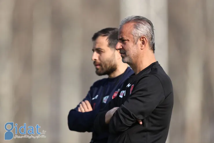 سرمربی پرسپولیس ایران را ترک کرد