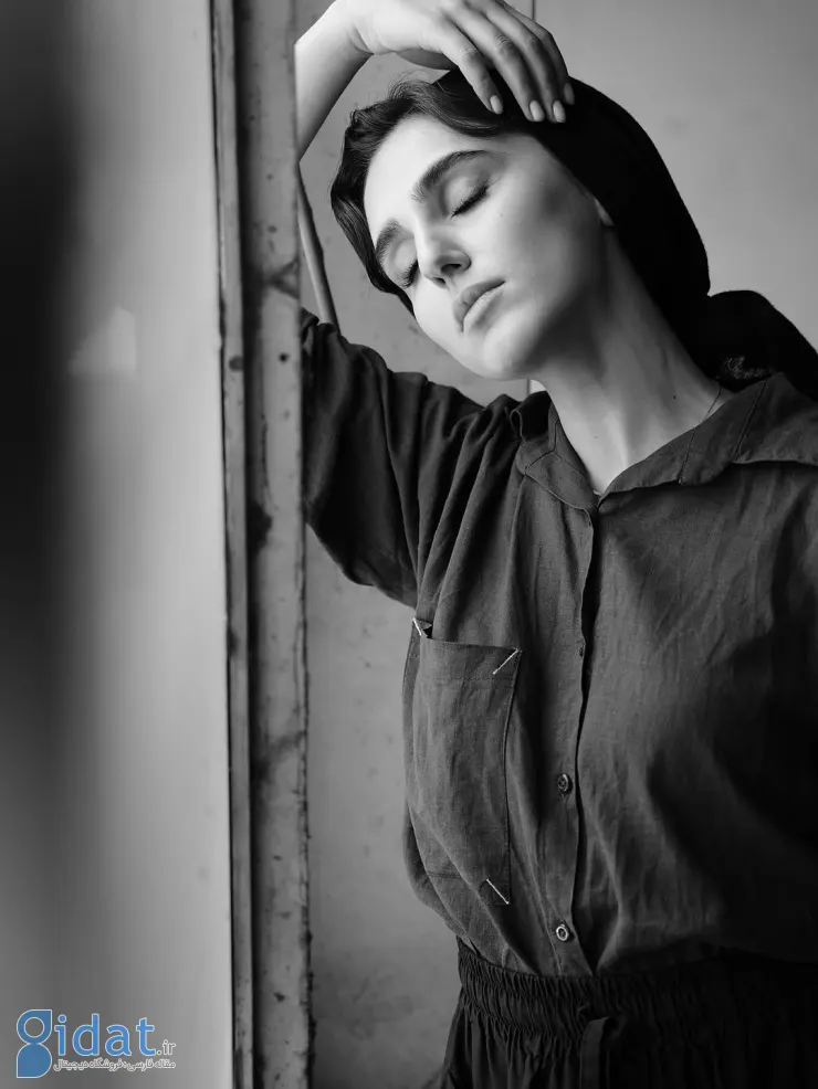 ژست هنری شیدا زحمت کاری در جدیدترین عکس هایش