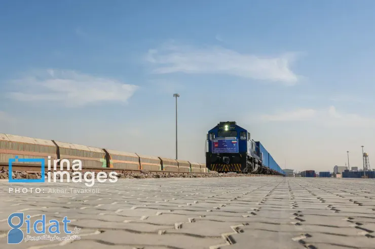 قطار محلی خاش-زاهدان با یک واگن باری برخورد کرد