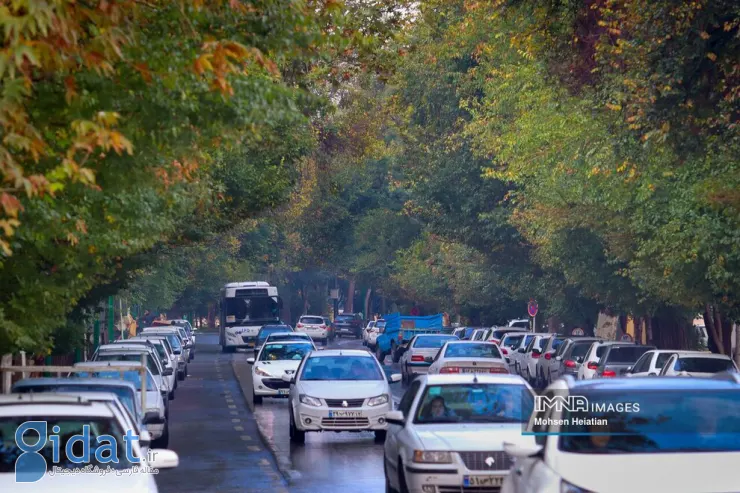 تصاویر دل‌انگیز از بارش باران پاییزی در اصفهان