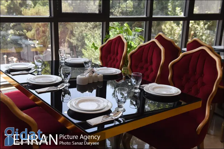 رستوران-پردیس-قلهک-با-پرسنل-ناشنوا-23
