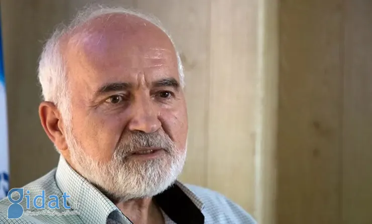 احمد توکلی که بود؟