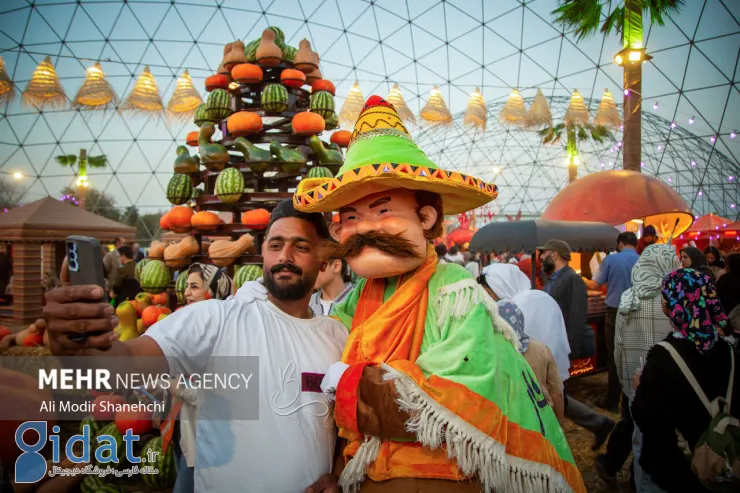 جشنواره طعم و رنگ پاییزی در باغستان مشهد آغاز شد