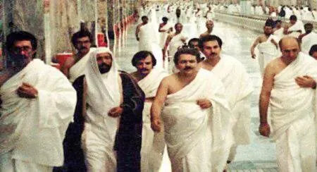 عکس مسعود رجوی با لباس های متفاوت در عربستان