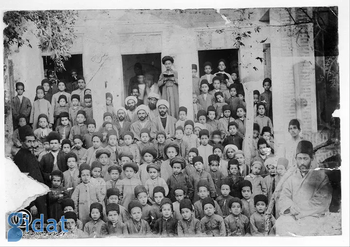 نخستین کتاب درسی زبان فارسی برای دوره ابتدایی