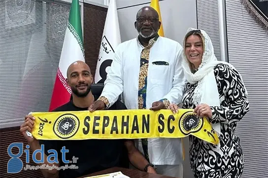 همسر نزونزی: پول زیادی گرفتیم و به سپاهان آمدیم!