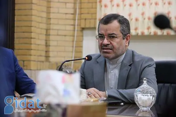 خبر اخراج معلم تکذیب شد