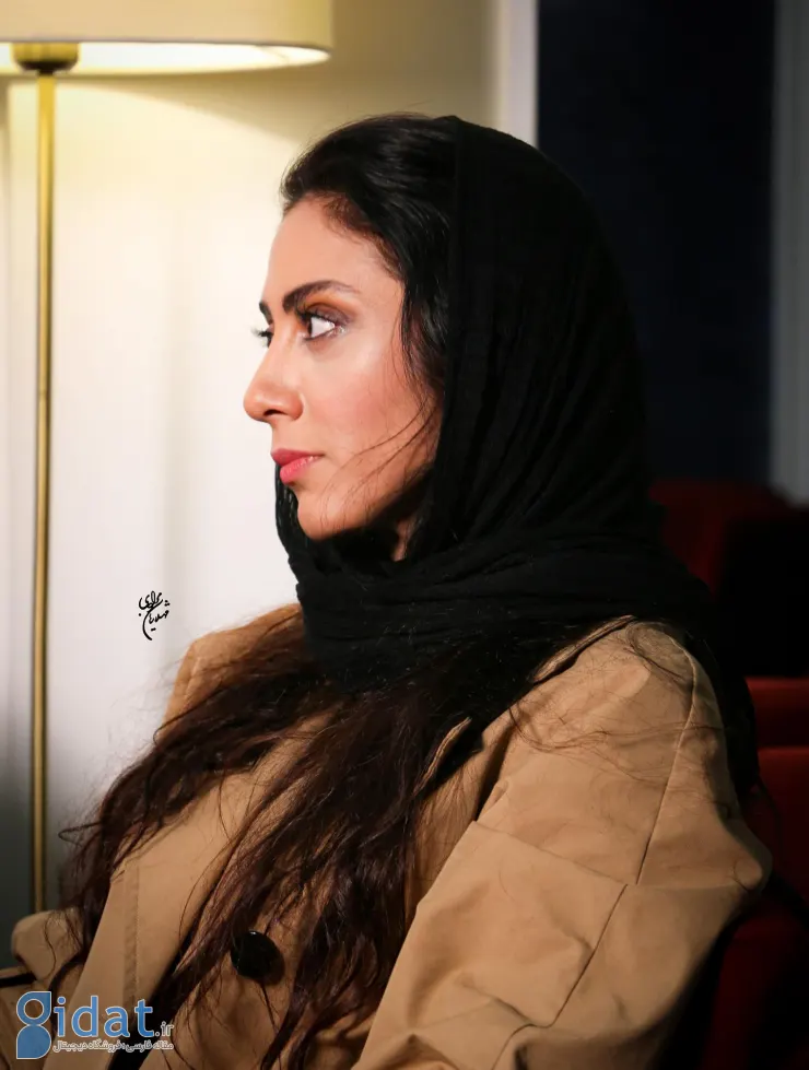 ژست متفاوت مونا فرجاد در عکس جدیدش