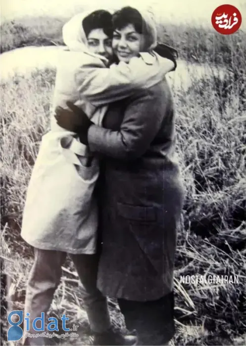 ثریا قاسمی در جوانی در آغوش مادرش، حمیده خیرآبادی