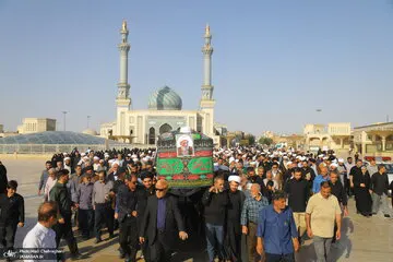 عکسی از سیدحسن خمینی در مراسم خاکسپاری