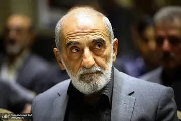 نسخه مورد قبول شریعتمداری برای مقابله با آمریکا