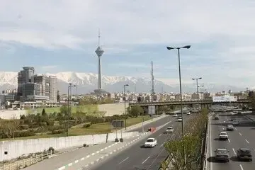 تهران از شرایط نرمال ۱۱ درجه فاصله گرفت