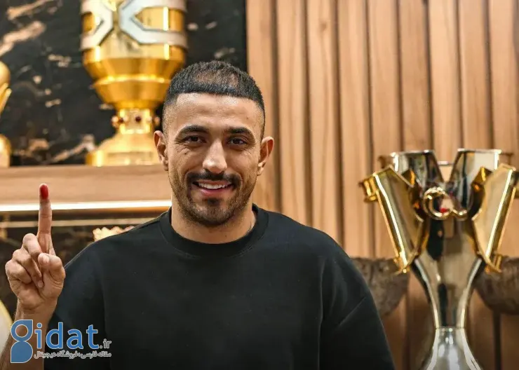 عکس لو رفته از خرید جدید پرسپولیس در دربی معروف 4-2