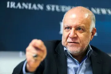 زنگنه: امیر قطر گفت به پارس جنوبی حسادت می کند