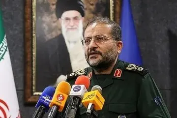 رئیس بسیج: رضاخان و محمدرضا پهلوی خائن بودند