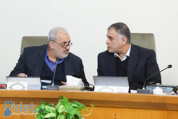 اظهارات متناقض وزیر نفت درباره افزایش قیمت بنزین
