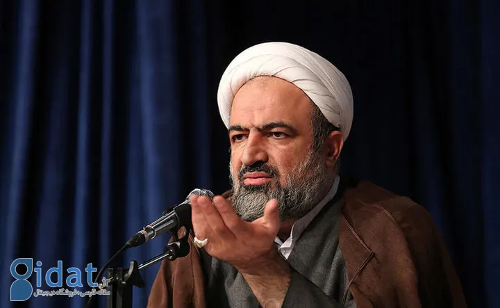 حمید رسایی: زنان برهنه بودند، روی ماشین پلیس نشستند، قانون حجاب لغو شد!