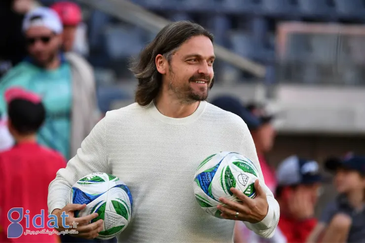 عجیب ترین فوتبالیست دنیا؛ از ۳ بار مردن در زمین بازی تا دزدیدن پنگوئن ها!