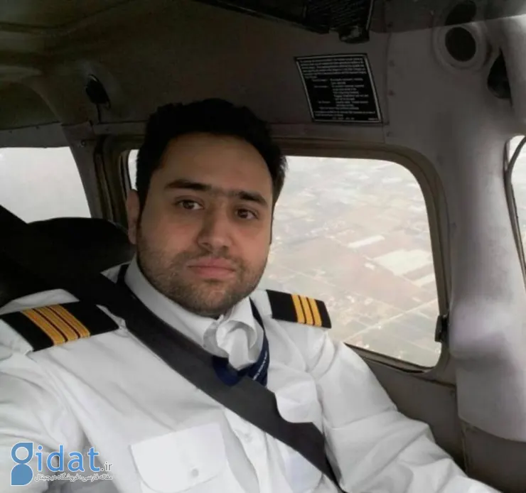 عکس داماد حسن روحانی هنگام خلبانی