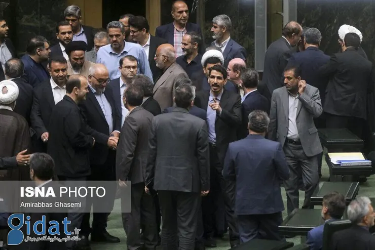 تصاویری از دعوای امروز در صحن علنی مجلس