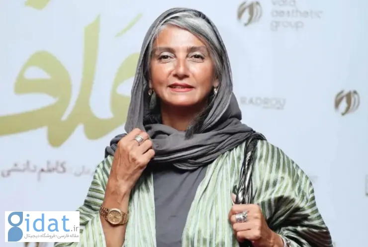 رویا جاوید با ظاهری جوان پسند جلب توجه کرد