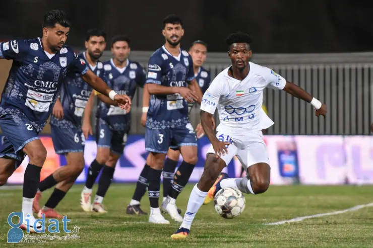 بازیکن خارجی استقلال تعهد داد و رفت