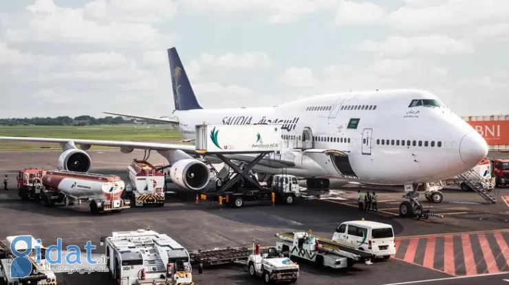 یک بوئینگ ۷۴۷ در هر کیلومتر چقدر بنزین می‌سوزاند؟