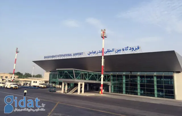 پروازها به دلیل طوفان در بندرعباس فرود اضطراری کردند