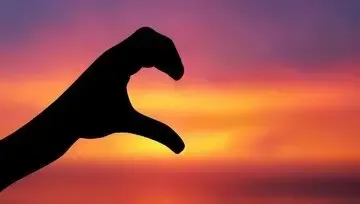 نگرانم که شوهرم هنوز همسر سابقش را دوست داشته باشد