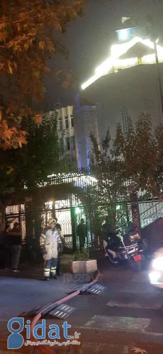 وقوع آتش‌سوزی در خیابان میرداماد تهران