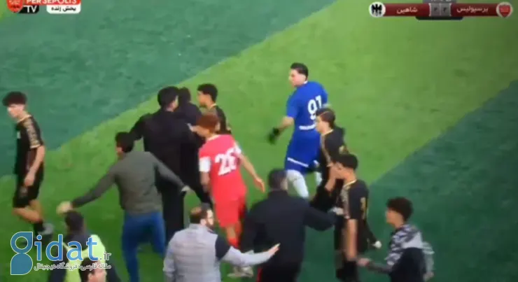 سرمربی پرسپولیس را زدند!