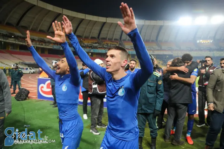 هدیه جالب استقلال به پرسپولیس!