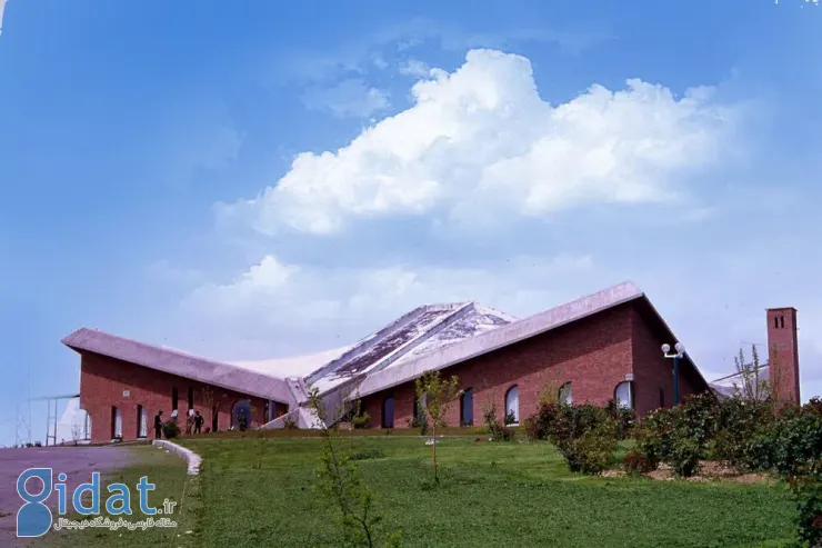 وضعیت عجیب ساختمان صدا و سیمای ایران در ارومیه مربوط به قبل از انقلاب