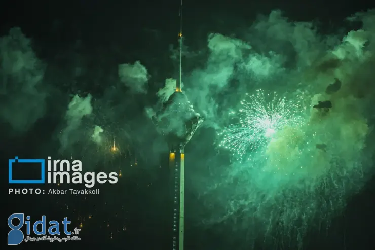 چند فریم از برج میلاد در شب ۲۲ بهمن