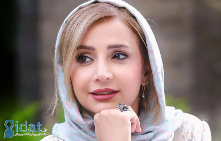 عکسی جذاب از شبنم قلی خانی در خانه ای زیبا