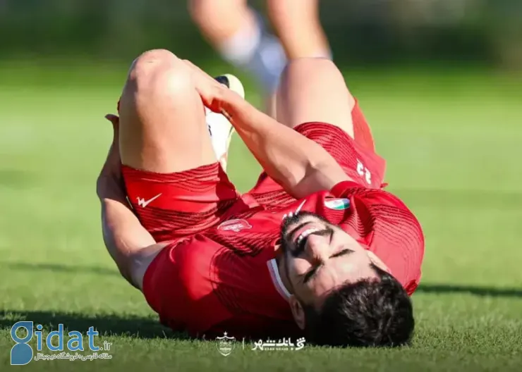 اتاق VAR یک پنالتی برای پرسپولیس اعلام کرد، اما داور آن را برگرداند!