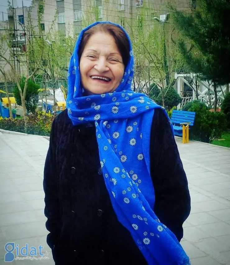 نوش آفرین، صاحب عزا شد