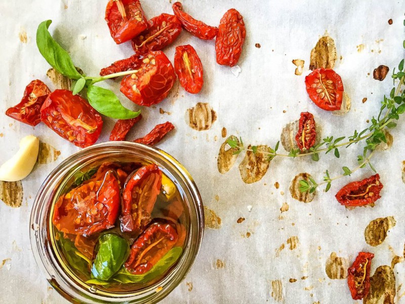 غذای سریع با گوجه خشک شده