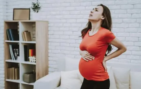 چگونه با درد شکم و کمر در دوران بارداری مقابله کنیم؟