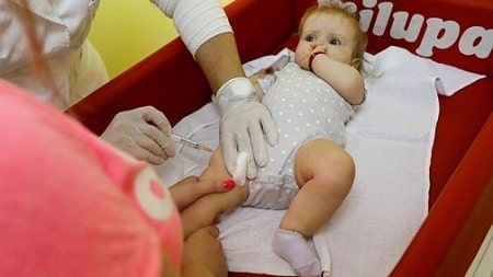 واکسن چهار ماهگی نوزاد و مراقبت های لازم