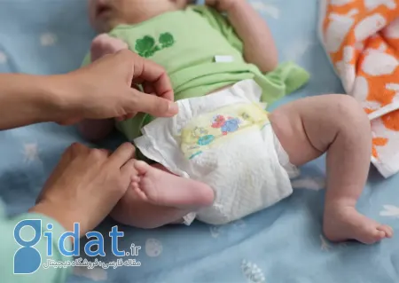 تعویض پوشک نوزاد