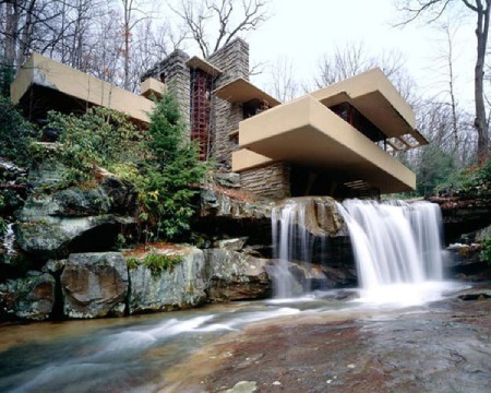 خانه آبشار از برترین آثار معماری قرن بیستم+ تصاویر
