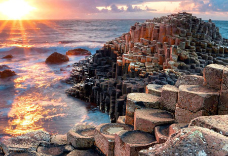 گذرگاه غول پیکر آنتریم، ساحلی عجیب و افسانه ای در ایرلند (+تصاویر)