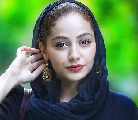 بیوگرافی و عکس های مهتاب ثروتی بازیگر جوان ایرانی