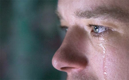علت وجود اشک چشم چیست و چرا اشک انسان شور است؟